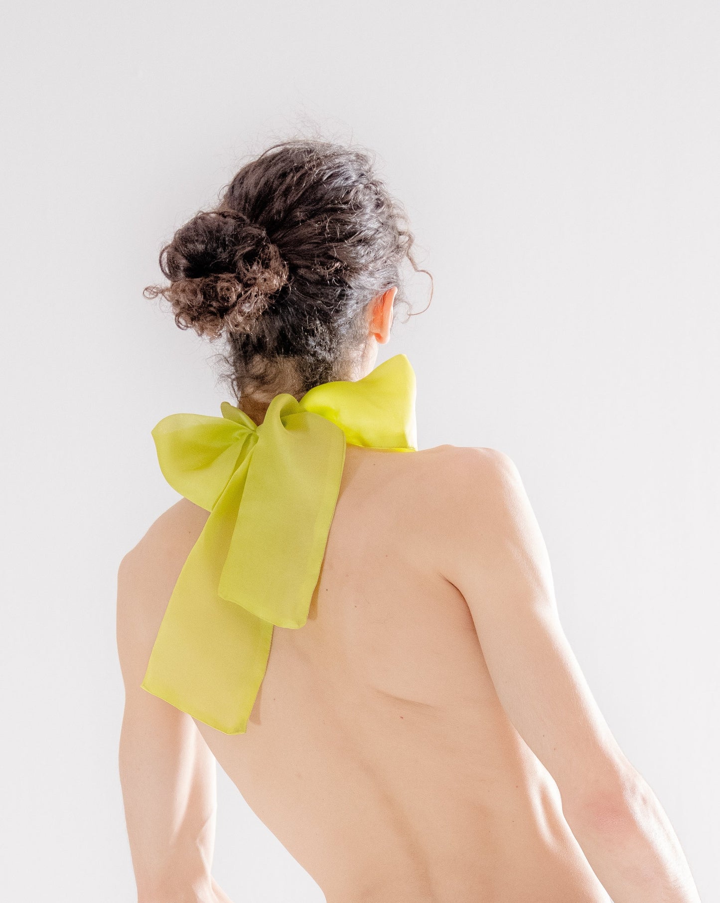 Lime bow collar